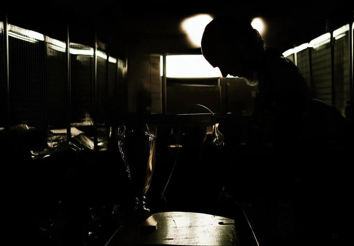 阿特金森教练陷危机：年度最佳教练光环下球队战绩滑坡，更衣室矛盾与换帅传闻四起